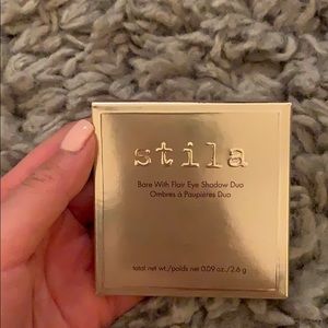 Bare With Flair Eye Shadow Duo😍